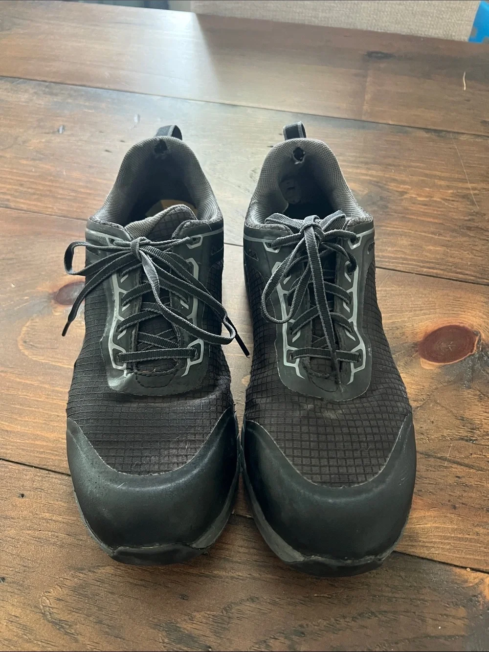 Ariat Men's Black and Gray Low-Top Work composite toe work Sneaker